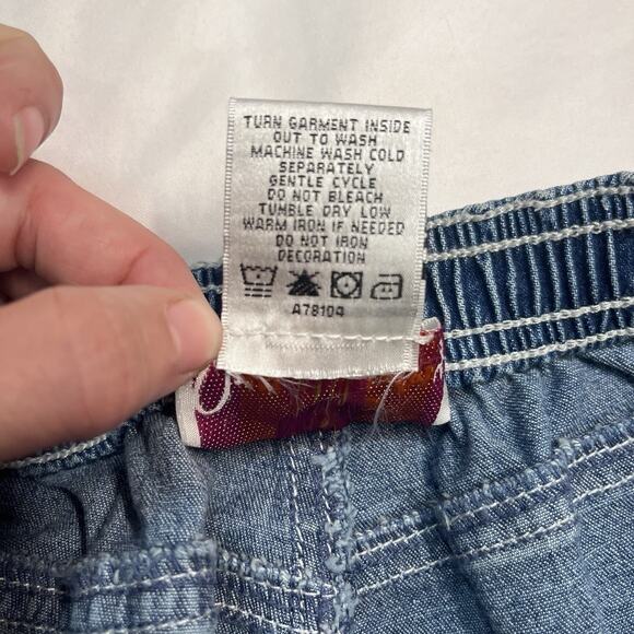 Quacker Factory Medium Denim Capris With Lace Cutouts And Beading Trim - Picture 7 of 11